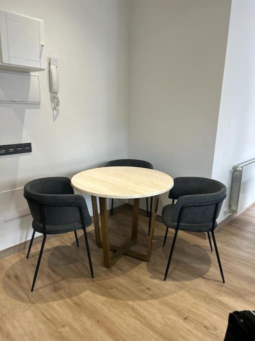 Ferienwohnung Piso Deluxe Con Balcon Cerca Del Casco Viejo Bilbao Exterior foto