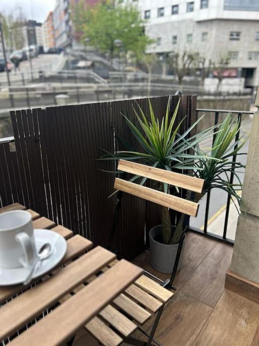 Ferienwohnung Piso Deluxe Con Balcon Cerca Del Casco Viejo Bilbao Exterior foto