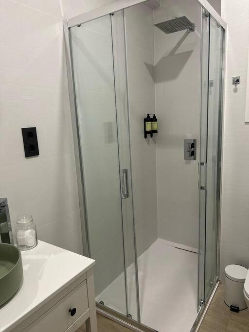Ferienwohnung Piso Deluxe Con Balcon Cerca Del Casco Viejo Bilbao Exterior foto